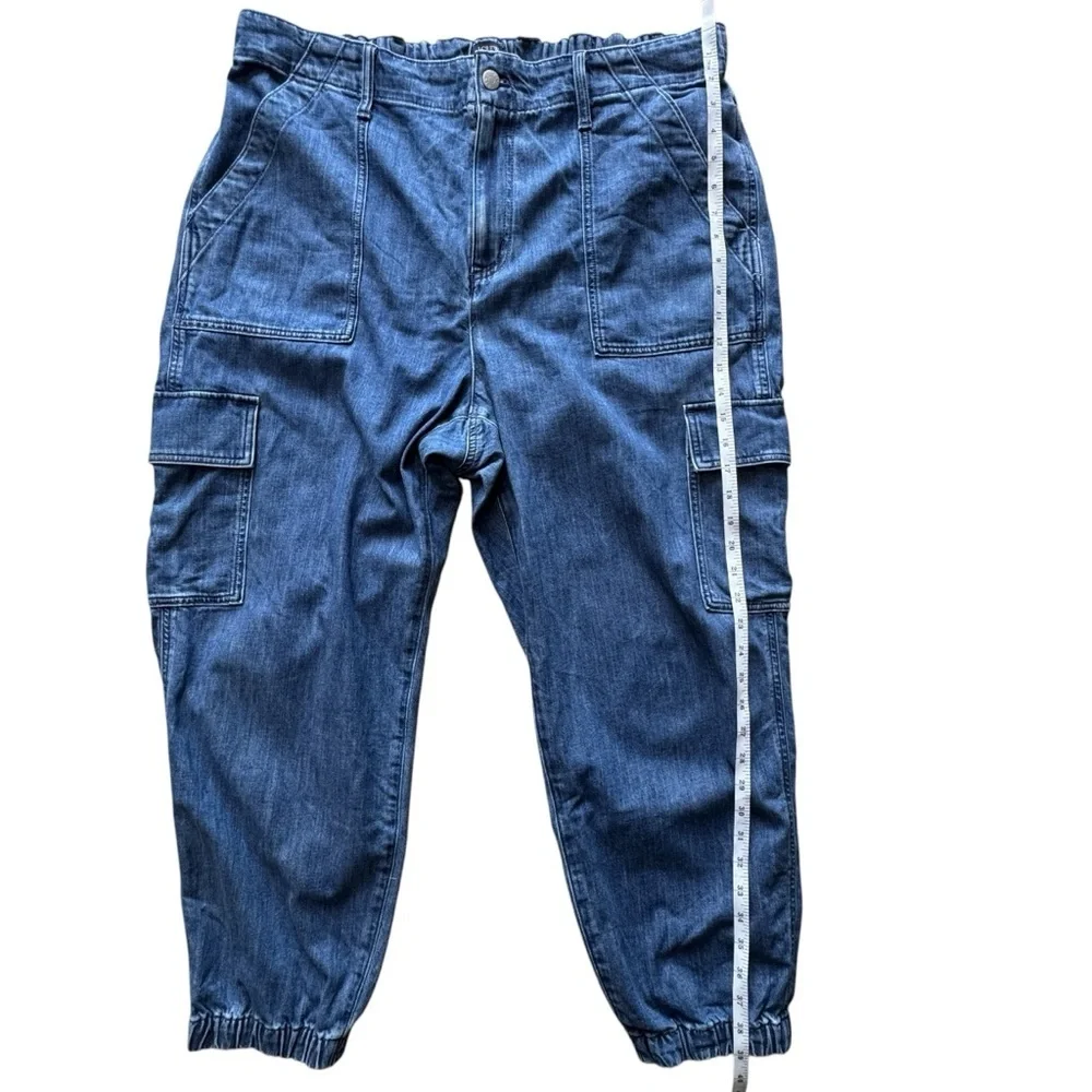 J.Crew Women’s Lightweight Drapey Cargo Jogger Jean Pants Size 35 Mid Wash Denim